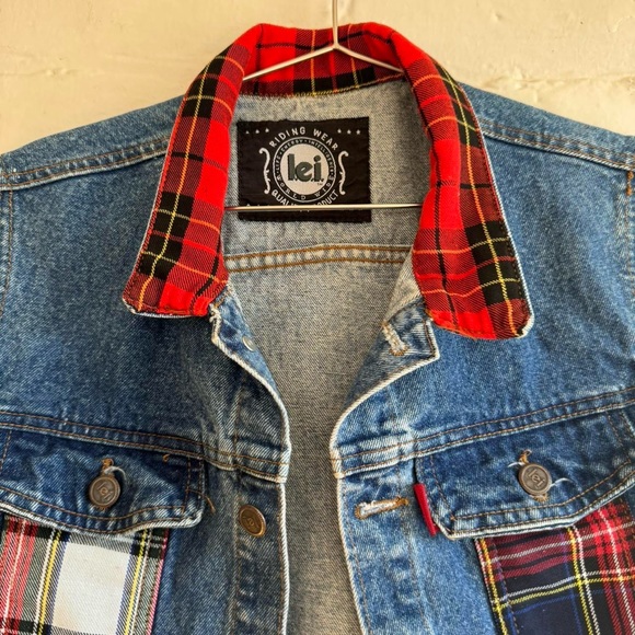 Vintage Y2K L.E.I Denim Vest with Plaid Detailing - Picture 4 of 5